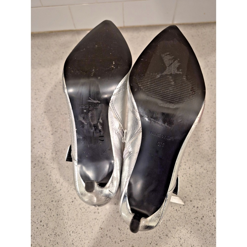NIB Nine West Silver Metallic Pull On Stretch Booties 8M - Picture 9 of 10